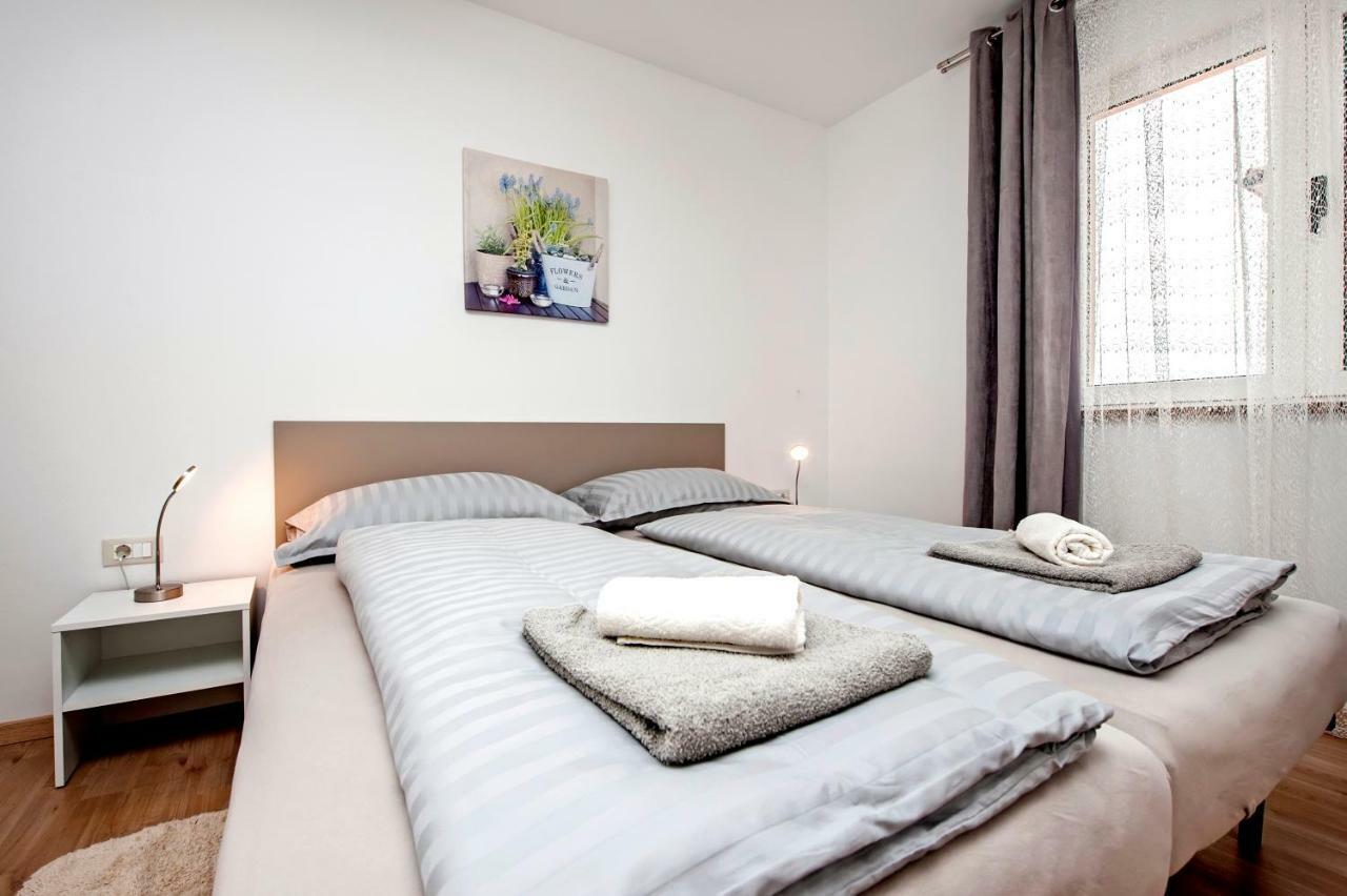 Apartman Sonata Rovinj Buitenkant foto